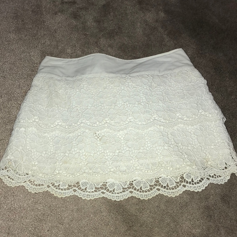 White lace mini skirt